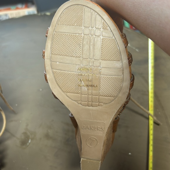Baker tan Wedge heels 7 - Picture 4 of 4